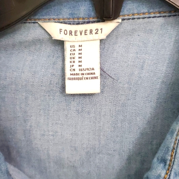 Forever 21 Chambray Denim Long Sleeve Embroidered shirt top sz Medium - Picture 3 of 6
